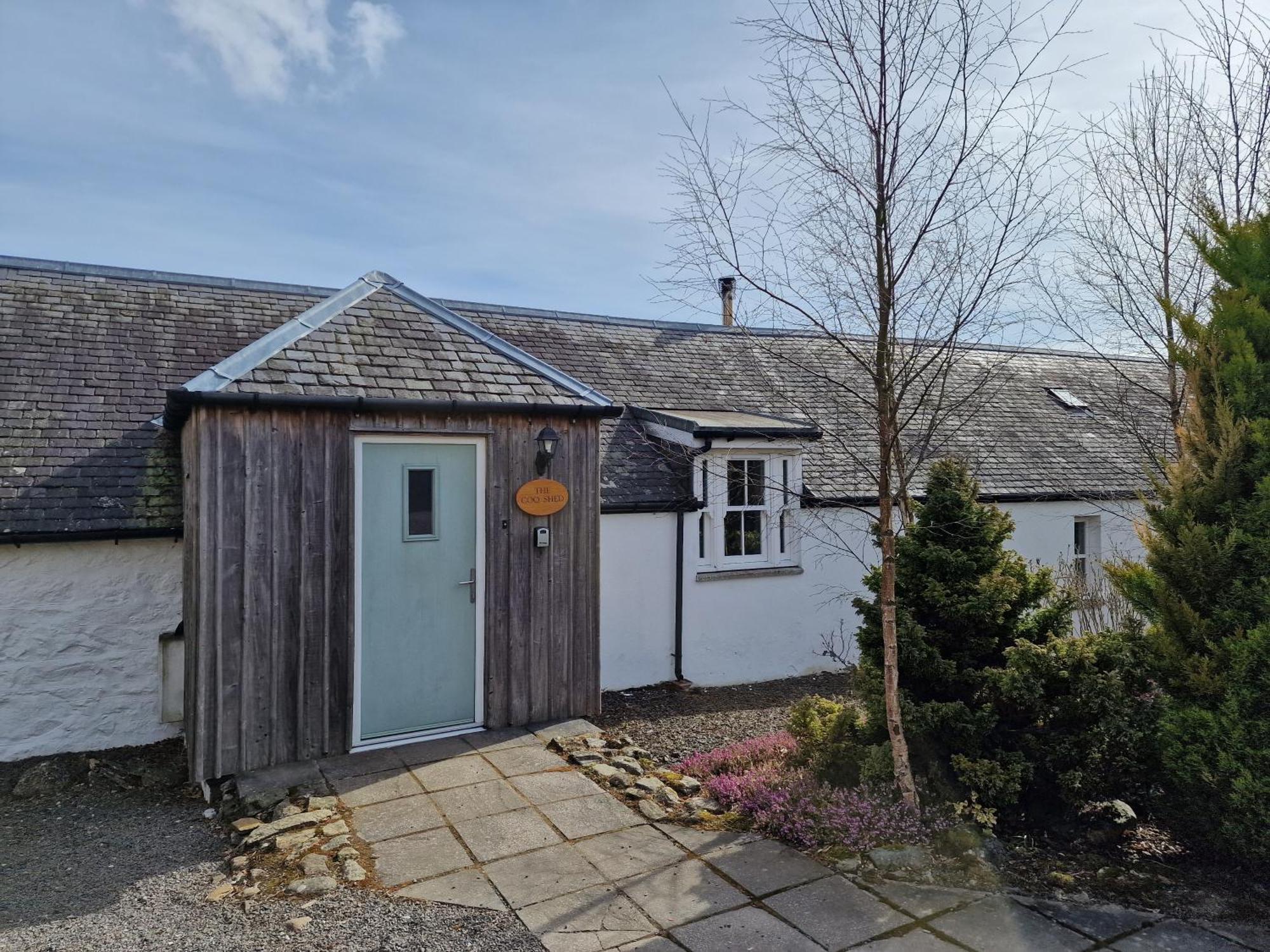 Dalnoid Cottages & Treehouses Nr Glenshee 外观 照片