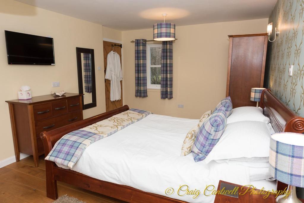 Dalnoid Cottages & Treehouses Nr Glenshee 外观 照片
