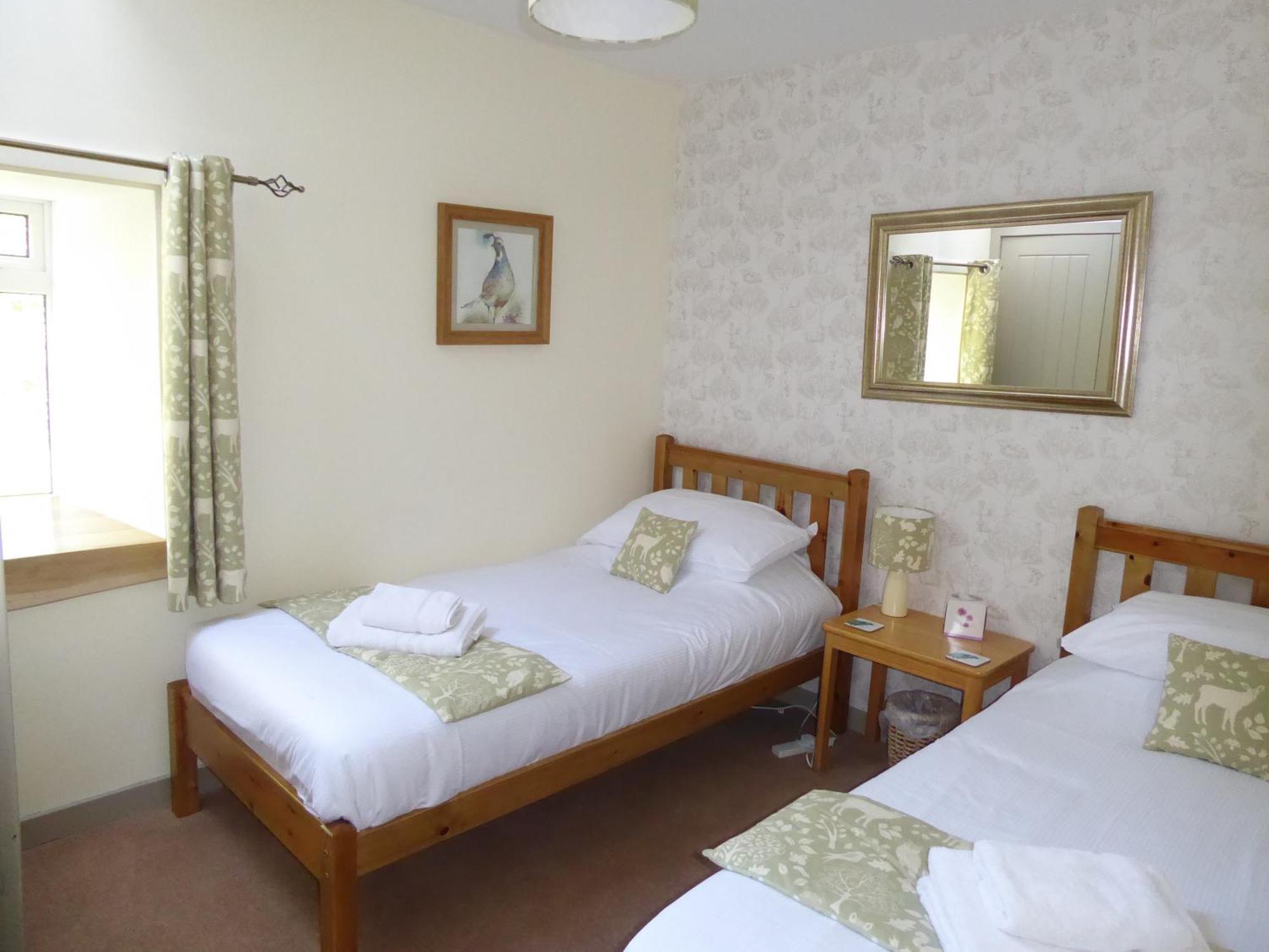 Dalnoid Cottages & Treehouses Nr Glenshee 外观 照片